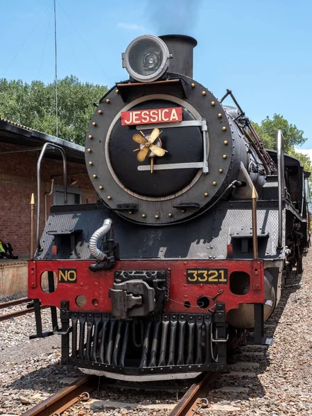 Μια Κάθετη Βολή Της Ατμομηχανής Του Τρένου Jessica 3321 — Φωτογραφία Αρχείου