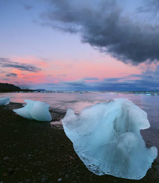 Vertical Shot Ice Shore Sunset Diamond Beach Iceland — Stock Photo, Image