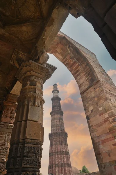 Vertical Shot Qutub Minar Brick Tower Delhi — Stock Photo, Image
