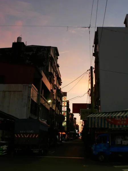 Una Toma Vertical Del Mercado Taiwanés Atardecer —  Fotos de Stock