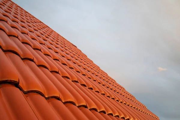 Tiro Close Telhado Marrom Edifício Moderno — Fotografia de Stock