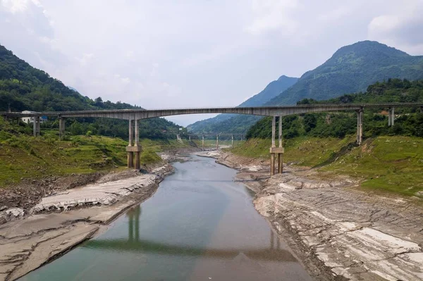 Sichuan Aba Ilinde Bir Köprü — Stok fotoğraf
