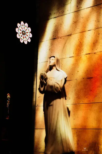 Staty Jungfru Maria Lordes — Stockfoto