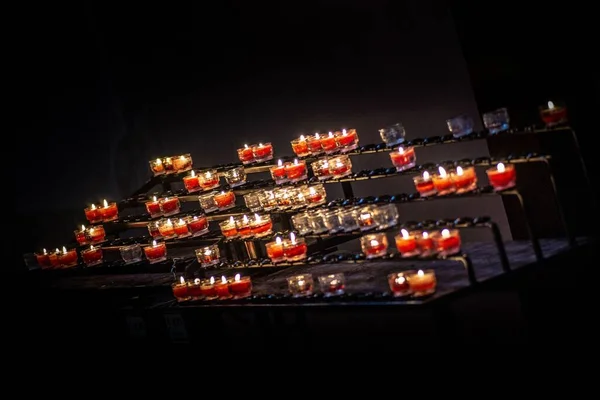 Вид Зажигания Свечей Церкви — стоковое фото