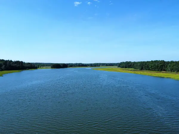 Vzdušný Pohled Řeku Zeleném Poli — Stock fotografie