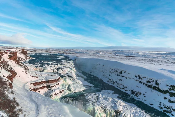 Karla Kaplı Bir Nehrin Havadan Çekilmiş Görüntüsü — Stok fotoğraf