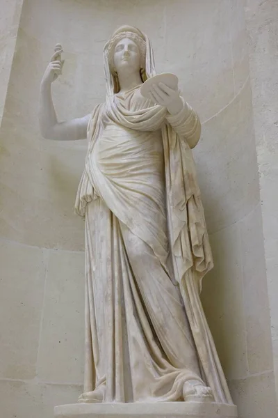 Άγαλμα Τέχνης Στο Μουσείο Του Λούβρου Στο Παρίσι Γαλλία — Φωτογραφία Αρχείου