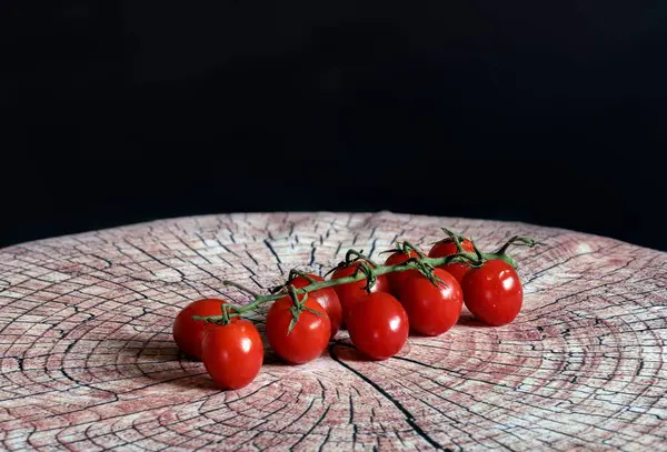 Primer Plano Racimo Tomates Cherry —  Fotos de Stock
