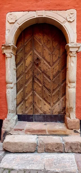 Vertical Shot Wooden Door Old House Stockholm Sweden — Stock Photo, Image