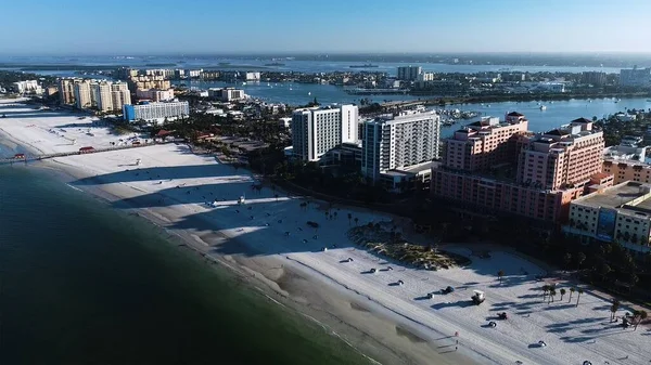 Antenn Utsikt Över Florida Stranden Omgiven Byggnader Och Vatten — Stockfoto