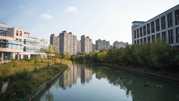 View River Reflection Zhang Jiang Shanghai China — Stock Photo, Image