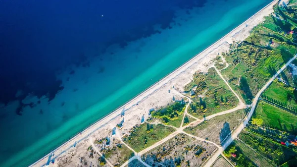 青い海と海岸の空中写真 — ストック写真