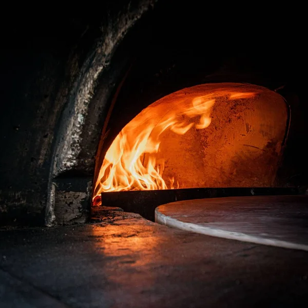 Stone Oven Burning Fire — Stock Photo, Image
