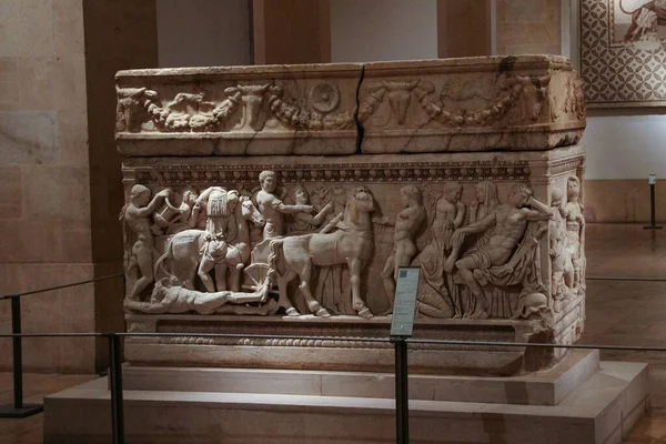Uma Estátua Representando Sarcófago Com Lenda Aquiles Museu Nacional Beirute — Fotografia de Stock