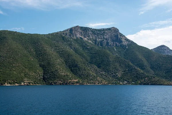 stock image A beautiful shot of the blue sea during cruise from Amaliapoli to Skiathos islands in Greece