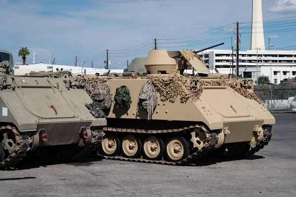 Fmc Şirketi M113 Zırhlı Personel Taşıyıcısını Izledi — Stok fotoğraf