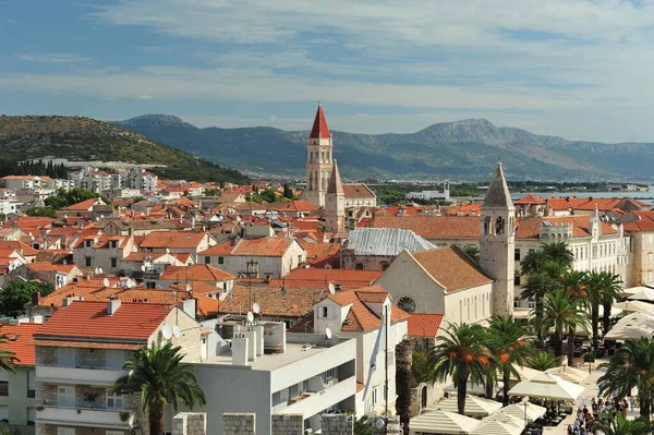 Wysoki Kąt Krajobrazu Miasta Słoneczny Dzień Trogir Chorwacja — Zdjęcie stockowe
