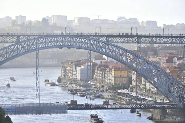 Hermoso Puente Dom Luis Entre Las Ciudades Oporto Vila Nova —  Fotos de Stock