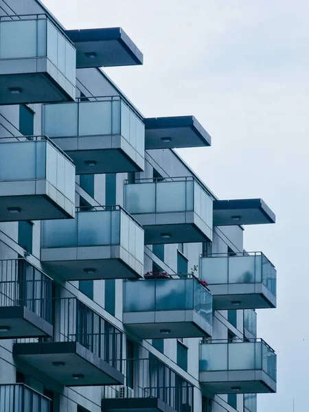 Edifício Residencial Moderno Cidade Varsovia Polônia — Fotografia de Stock