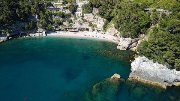 Drone Aéreo Disparado Mar Azul Cidade Monterosso Mare Spezia Itália — Fotografia de Stock