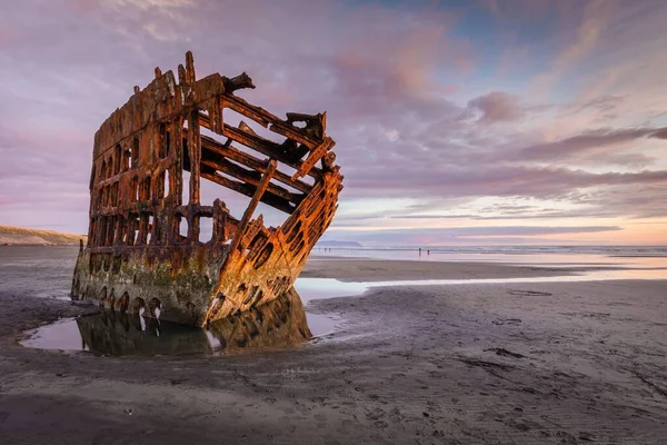 オレゴン州の日没時のアイルランドの難破船のサイト アストリア — ストック写真