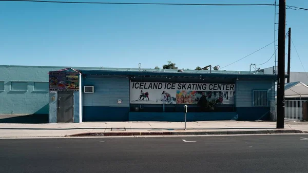 Внешний Вид Катка Стороны Лос Анджелесе Голубым Небом — стоковое фото