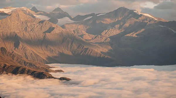 Hermoso Amanecer Sobre Paso Montaña Penser Joch Tirol Del Sur —  Fotos de Stock