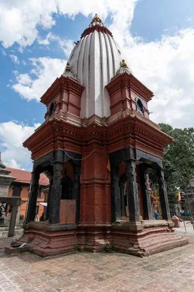 Вертикальный Снимок Индуистского Храма Горакхнатх Катманду Непал — стоковое фото