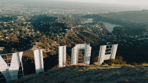 Міський Пейзаж Під Час Денного Вигляду Лос Анджелеса Голівудським Знаком — стокове фото