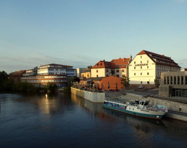 Halle 'deki güzel Saale an der Saale, Saksonya-Anhalt, Almanya