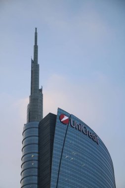 Milano 'daki Unicredit Kulesine Yakınlaş