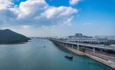 Hong Kong 'daki teleferiğin görüntüsü. Ngong Ping.