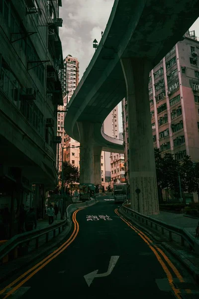 Vertical Shot Winding Road Overground Metro Bridge Hong Kong Daytime — Stock Photo, Image