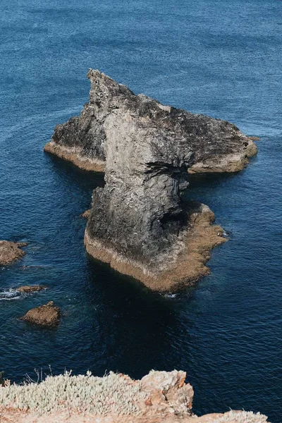 Belle Ile Mer Adasının Ünlü Yerleri Port Coton Needles Uçurumları — Stok fotoğraf