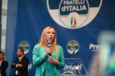 Gelecek ulusal seçim günü için düzenlenen mitingde Fratelli d 'Italia partisinin Giorgia Meloni lideri.