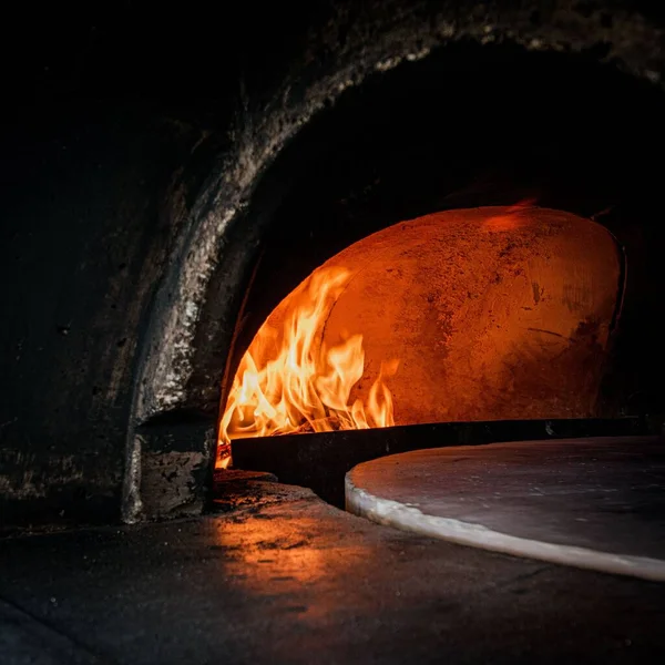 Stone Oven Burning Fire — Stock Photo, Image