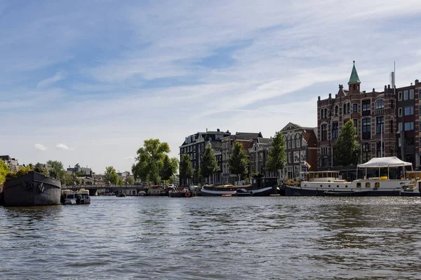 Una Vista Aerea Del Paesaggio Urbano Amsterdam Circondata Edifici — Foto Stock