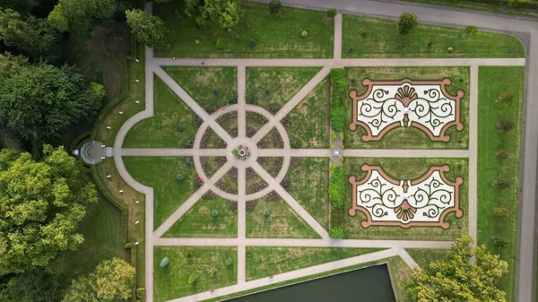 Uma Vista Superior Jardim Dianteiro Lindamente Decorado Castelo Haar — Fotografia de Stock