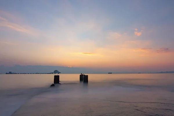 Una Lunga Esposizione Tramonto Sul Mare — Foto Stock