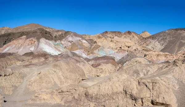 死亡谷沙漠五彩缤纷的山脉 艺术家的调色板 — 图库照片