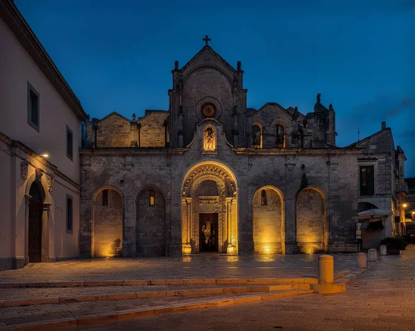 Αρχαία Εκκλησία Του Αγίου Ιωάννη Φωτίζεται Νύχτα Matera Ιταλία — Φωτογραφία Αρχείου
