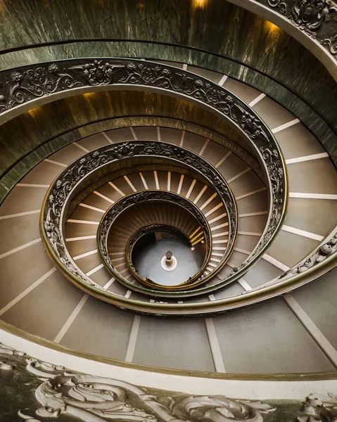 Uma Vista Superior Escada Espiral Museu Vaticano — Fotografia de Stock