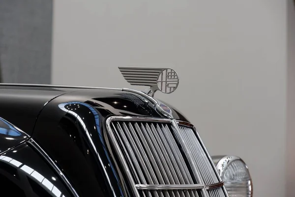 日本的丰田汽车博物馆内收藏了世界上最经典的老式汽车 — 图库照片