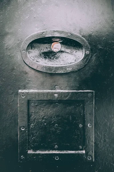 Disparo Vertical Una Puerta Metálica Celda Prisión —  Fotos de Stock