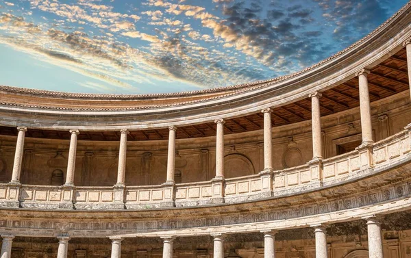 Atrio Porticado Circular Del Palacio Renacentista Alhambra Granada España — Foto de Stock