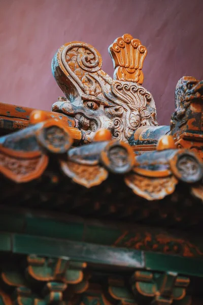Tiro Vertical Decoração Madeira Arquitetura Asiática — Fotografia de Stock