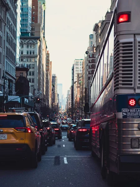 ニューヨークの通りの垂直ショット — ストック写真