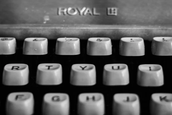 Kaunis Lähikuva Kuninkaallisesta Kirjoituskoneesta — kuvapankkivalokuva