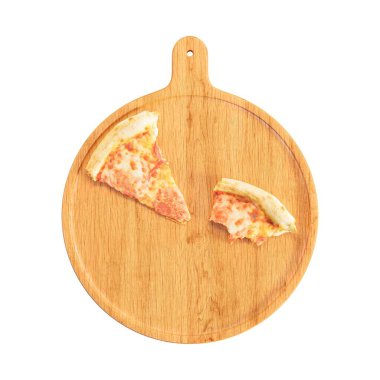 Beyaz arka planda izole edilmiş ahşap bir tabakta yenen pizza dilimlerinin 3 boyutlu bir çizimi.