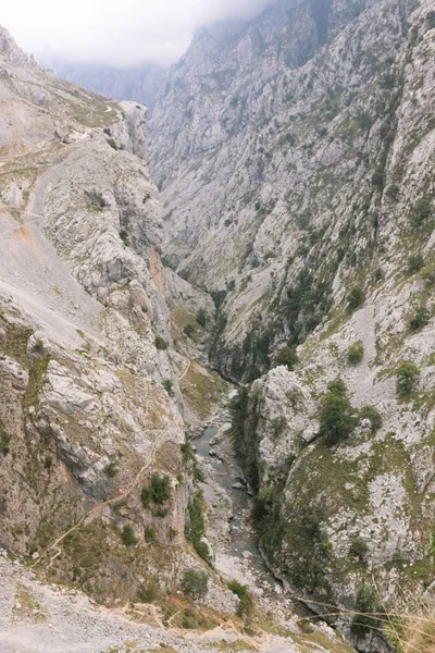 Una Vista Mozzafiato Sulle Montagne Rocciose Ruta Del Cares Asturie — Foto Stock